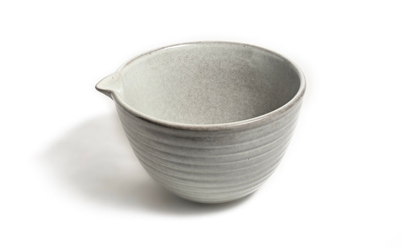 Lunde Reactive Grey Mixing Bowl - Your New Baking Buddy!